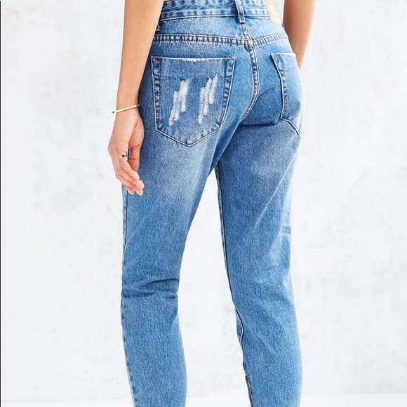 One Teaspoon Low Waist Trashed Pacifica Fr… - Picture 4 of 9